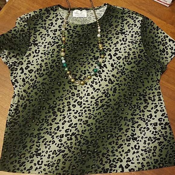 👸👕 Kathie Lee Collection Top - Picture 1 of 6